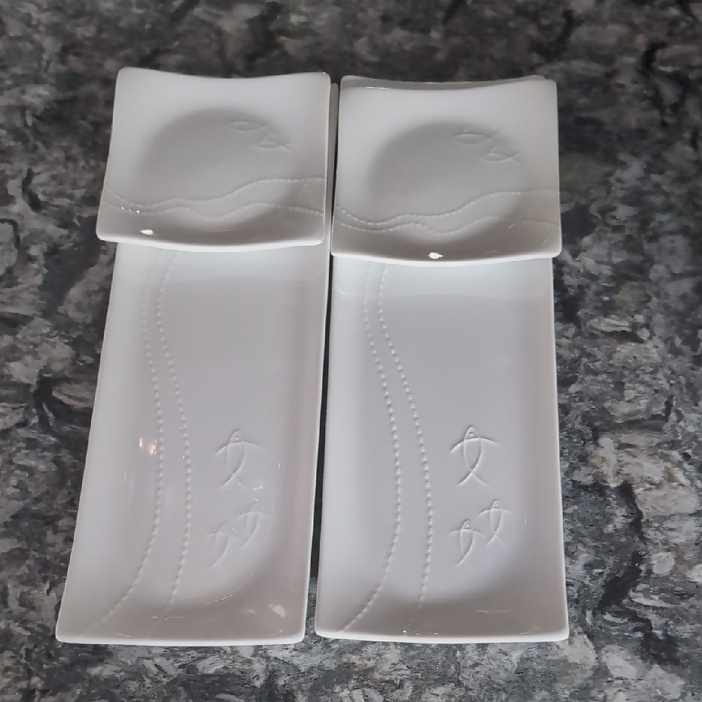 Crate&Barrel White Porcelain Plate
